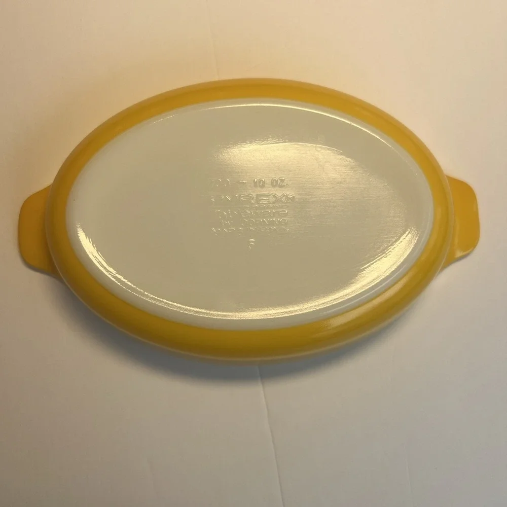 Vintage Pyrex Au Gratin Dish 700‎ Yellow Gold Oval Utility 10oz